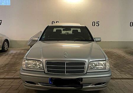 Mercedes-Benz C 200 Classic