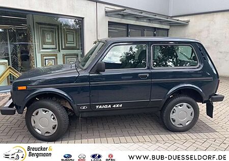 Lada Taiga Basis 4x4 Top gepflegt wenig Km
