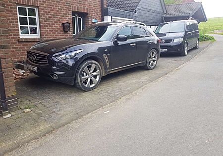 Infiniti QX70 s premium