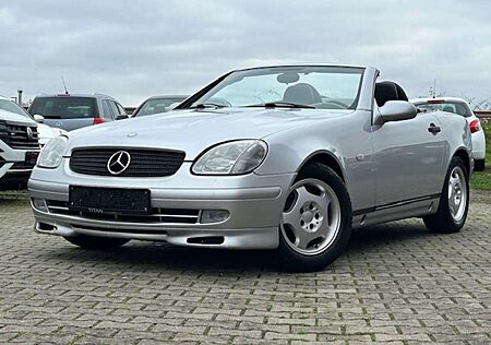 Mercedes-Benz SLK 200 Leder Klima Automatik 8-Fach bereift TÜV