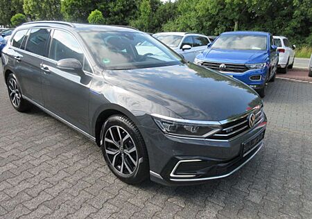 VW Passat Variant Volkswagen GTE 1.4 TSI eHybrid NAVI AHK KAMERA IQ LIGHT ALU A