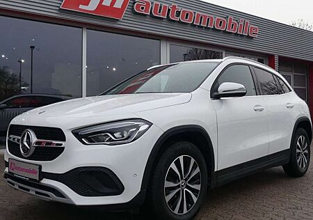 Mercedes-Benz GLA 200 Style Kamera*Leder*LED*Sitzheizung