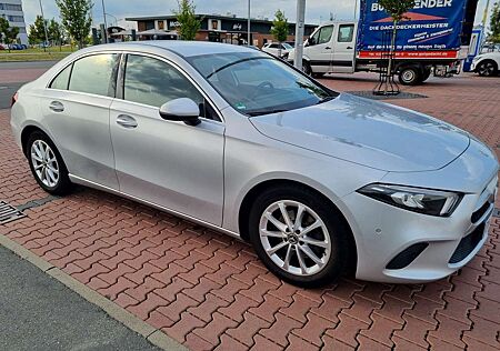 Mercedes-Benz A 200 d Progressive