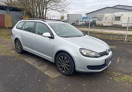 VW Golf Variant Volkswagen 1.6 TDI DPF Comfortline