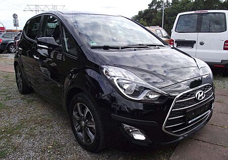 Hyundai ix20 YES! Plus Automatik , Navi