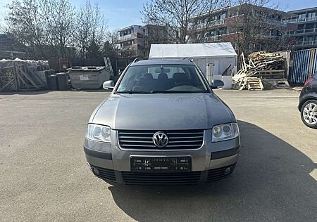 VW Passat Variant Volkswagen Trendline