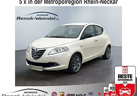 Lancia Ypsilon Gold 0.9 TwinAir Turbo Bi-Xenon Klimaautom Temp Te