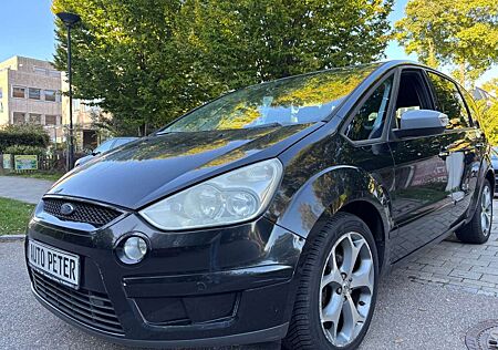 Ford S-Max Titanium