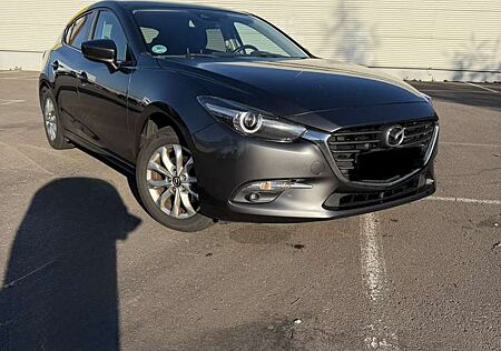 Mazda 3 Exclusive-Line