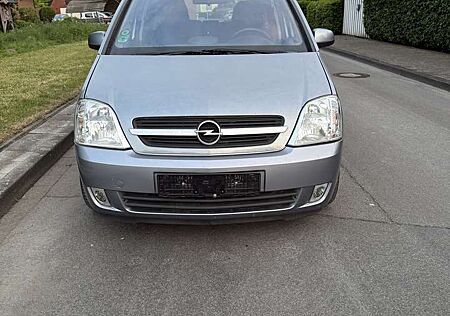 Opel Meriva 1,8 16V Cosmo Easytronic