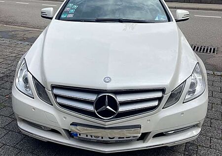 Mercedes-Benz E 250 CDI DPF Cabrio BlueEFFICIENCY 7G-TRONIC Eleg