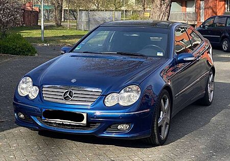 Mercedes-Benz C 320 C-Klasse Sportcoupe, Panoramadach, TÜV Okt 2026