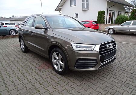 Audi Q3 2.0 TDI quattro sport Navi, Einparkhilfe, Sitzheiz