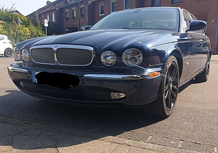 Jaguar XJ6 2.7 Twin Turbo Diesel Executive