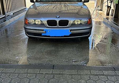 BMW 520i 520