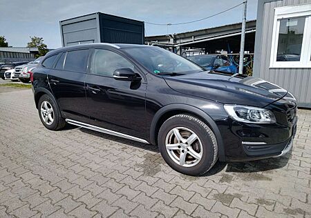 Volvo V60 CrossCountry Plus AWD+2.HD+NAVI+PDC+TEMPOMAT