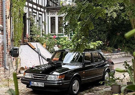 Saab 900 S