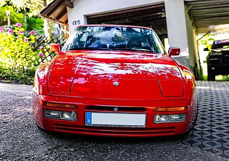 Porsche 944 Turbo