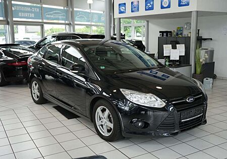 Ford Focus Lim. Trend *2.Hand *Navi *PDC