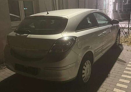 Opel Astra Gtc