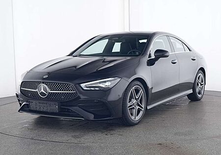 Mercedes-Benz CLA 180 AMG Coupe Kamera Ambiente Navi Spurh 18"