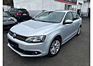 VW Jetta Volkswagen VI 1.4 TSI DSG Kamera Xenon Navi AHK