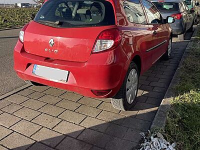 Renault Clio 1.2 16V super gepflegt
