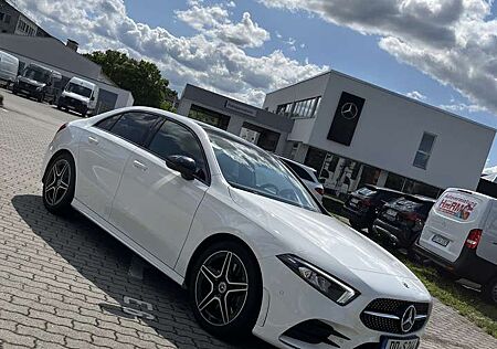 Mercedes-Benz A 250 7G-DCT AMG Line