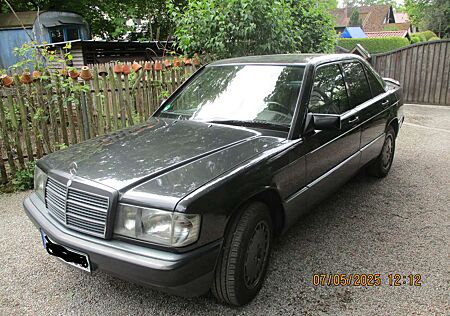 Mercedes-Benz 190 E 1.8
