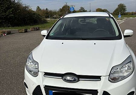 Ford Focus Turnier 2.0 16V Titanium
