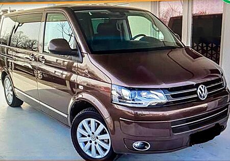 VW T5 Multivan Volkswagen Multivan DSG 4MOTION Highline