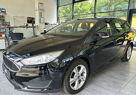 Ford Focus Turnier *ZR NEU*inkl,24 Mon MPR-Garantie