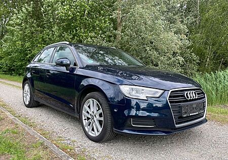 Audi A3 Sportback design Automatik 1.6l TDi Tüv=01/27