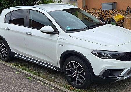 Fiat Tipo Tipo 5-Türer Hybrid 1.5 GSE Hybrid Cross