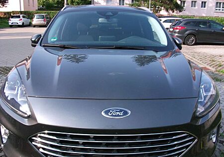 Ford Kuga 1.5 EcoBoost TITANIUM
