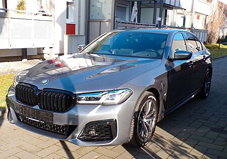 BMW 545 e xDrive M Sport/Laser/Head-Up/H&K/Komforts.