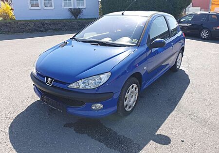 Peugeot 206 3-Türer 75 Petit Filou,Klima,NSW,CD,ZV,...