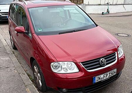 VW Touran Volkswagen Diesel 2.0 TDI DSG Highline