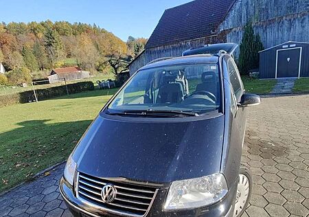 VW Sharan Volkswagen 2.0 TDI DPF BlueMotion United