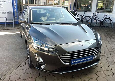 Ford Focus Cool & Connect Limousine