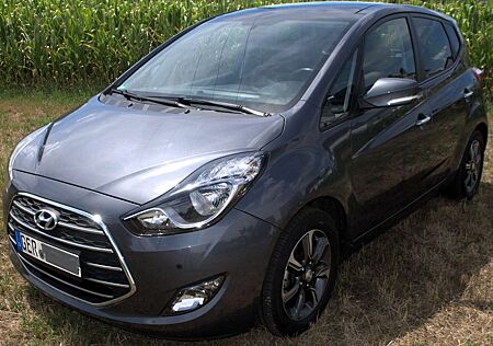 Hyundai ix20 1.6 Automatik Space Plus Einparkhilfe vorne