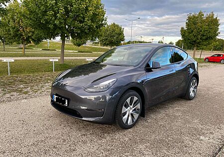 Tesla Model Y Long Range Dual Motor AWD