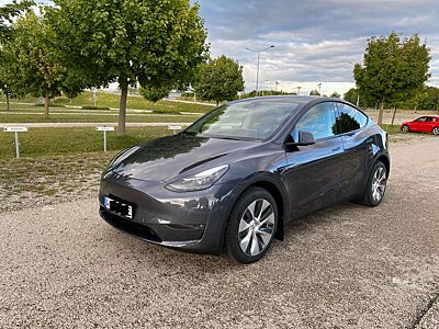 Tesla Model Y Model Y Long Range Dual Motor AWD