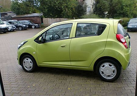 Chevrolet Spark Top Zustand, nur 20 TKm, Winterräder