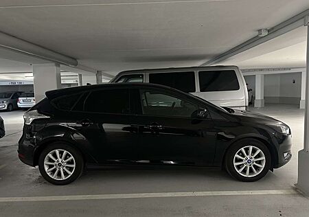 Ford Focus Titanium