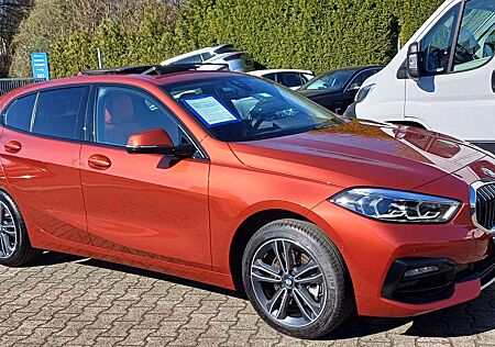 BMW 118i 118 Sport Line-Klimaau-Navi-Leder-Kamera-Panorama