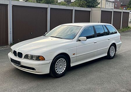 BMW 525d 525 Touring ANHÄNGERKUPPLUNG SCHECKHEFT TÜV