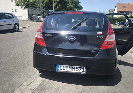 Hyundai i30 i30cw 1.4 blue Comfort