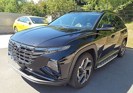 Hyundai Tucson 1.6 Prime Plug-In 4WD Autom. PANOR: AHK