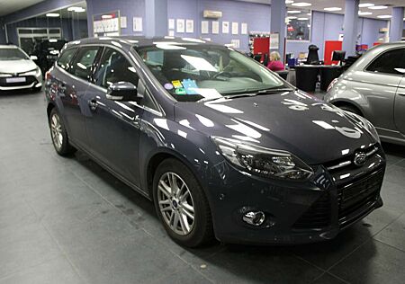 Ford Focus Turnier 1.0 EcoBoost Titanium